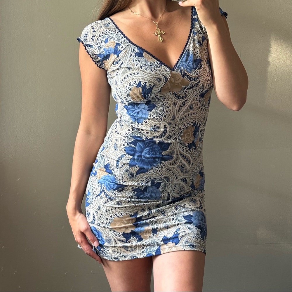 Venus dress
